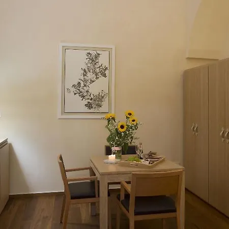 Отель Corte Borromeo 4*