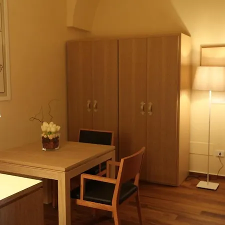 Отель Corte Borromeo 4*