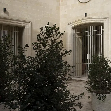 Corte Borromeo 4* Мандурия