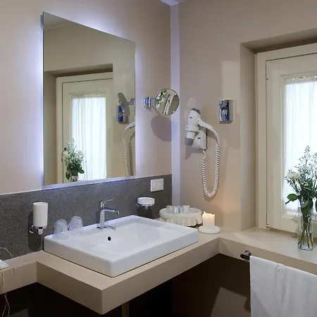 Отель Corte Borromeo Мандурия